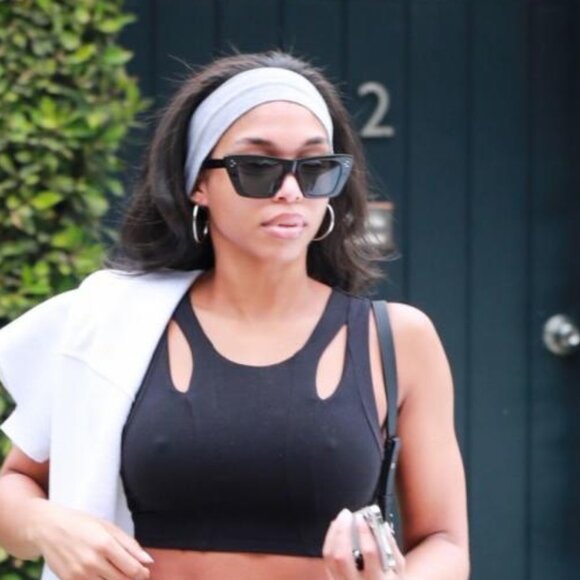 Celine CL40187I 25A Cat Eye Sunglasses - White/Dark Grey - Picture 9 of 12